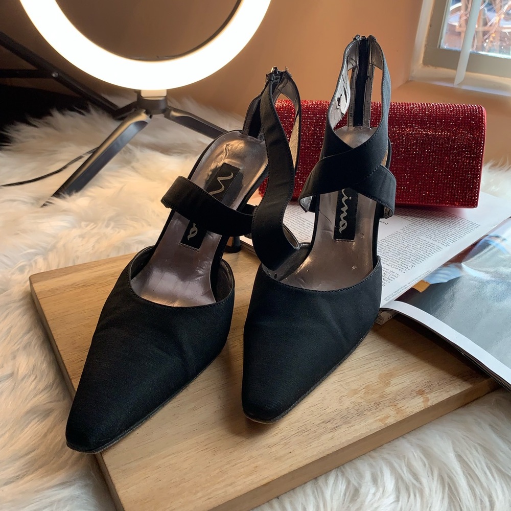 Black Nina Criss Cross Strap High Heels size 7.5 EUC